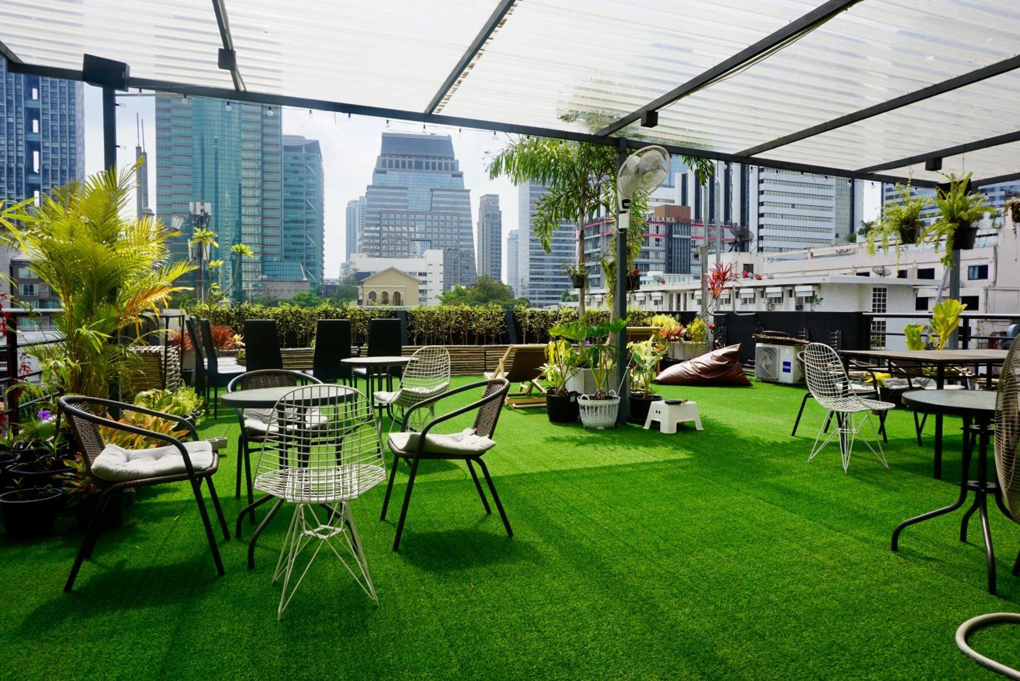 Silom Soi 3 Hash Apartment Hip And Funky With Rooftop View Bangkok Buitenkant foto