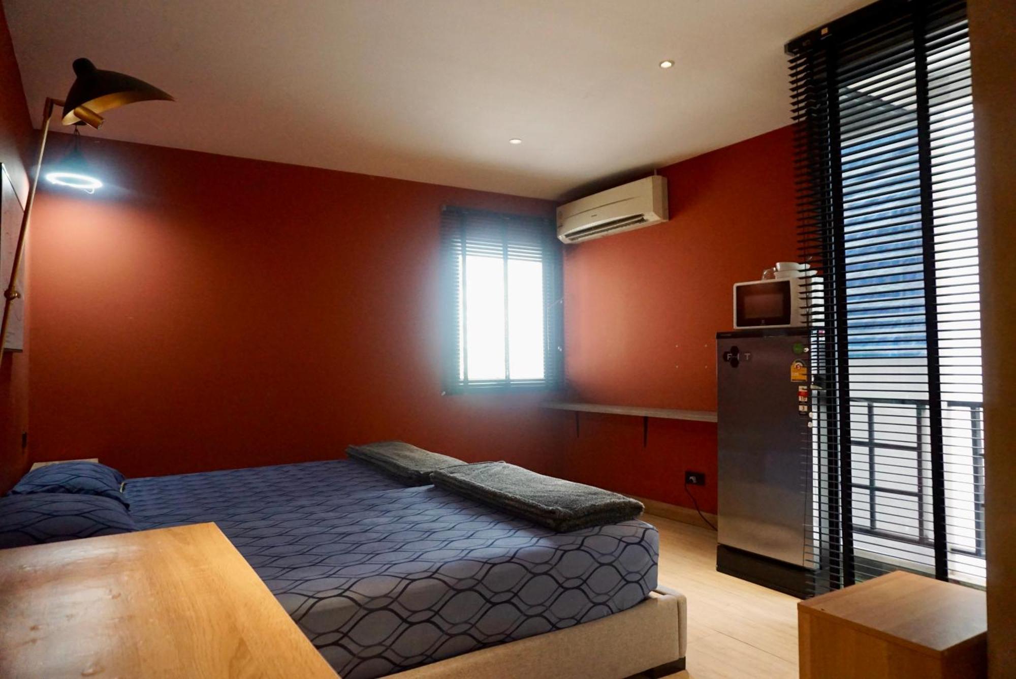 Silom Soi 3 Hash Apartment Hip And Funky With Rooftop View Bangkok Buitenkant foto
